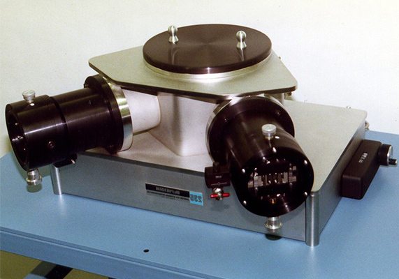 真空紫外光譜儀Model 235